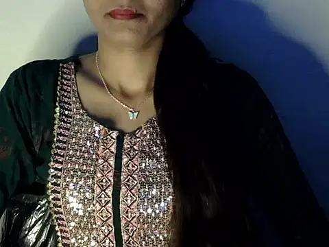 Snapshot of Saheba_S chatting on 02/19/26, 04:58 Saheba S online show from 02/19/26, 04:58