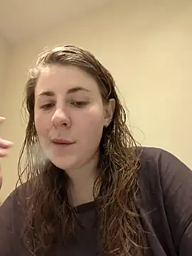 hotwetvix online show from 12/22/25, 01:41