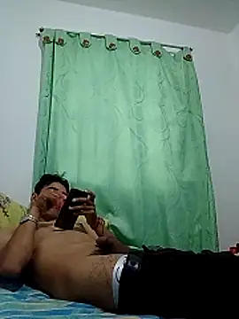 Snapshot of noah77_ chatting on 03/17/26, 01:58 noah77 online show from 03/17/26, 01:58