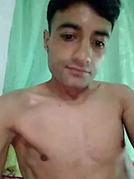 Snapshot of noah77_ chatting on 04/02/26, 01:36 noah77 online show from 04/02/26, 01:36