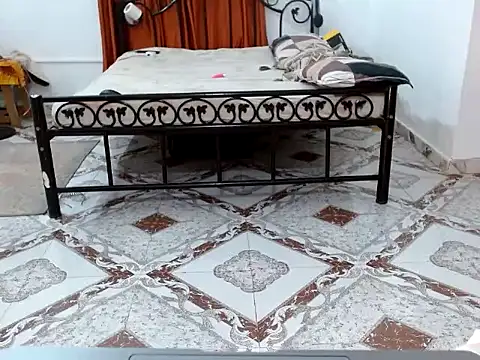 raveena hot online show from 01/16/26, 02:21