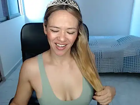 Annie Cervantez online show from 04/06/26, 09:38