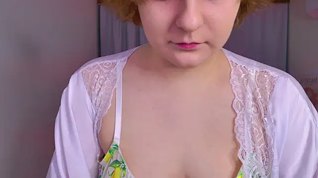 Snapshot of melissa___moore chatting on 12/04/25, 06:12 melissa moore online show from 12/04/25, 06:12