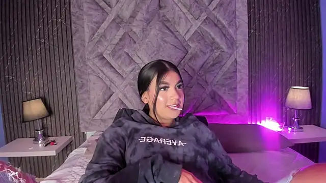 ShirleyJones  online show from 11/30/25, 12:42