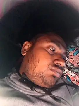 Snapshot of Kissme12- chatting on 11/22/25, 11:15 Kissme12- online show from 11/22/25, 11:15