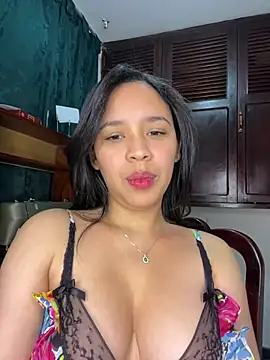 Esmerald 1111 online show from 02/04/26, 12:33