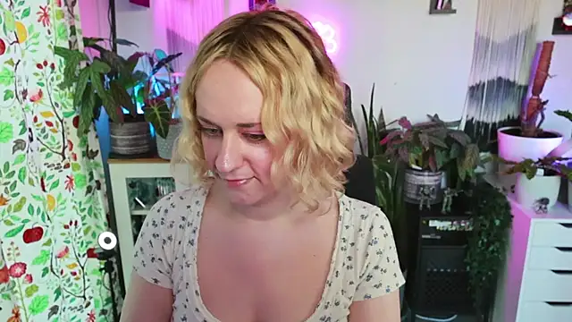 xzoeyryanx online show from 05/03/26, 05:19