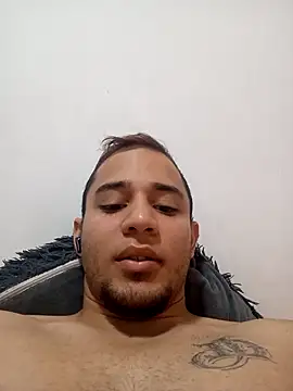 Snapshot of Deivi2123 chatting on 11/17/25, 08:14 Deivi2123 online show from 11/17/25, 08:14