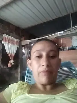 Snapshot of Mikela_19 chatting on 12/16/25, 07:41 Mikela 19 online show from 12/16/25, 07:41