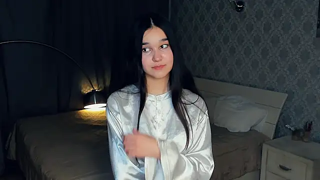 Snapshot of MeliaMelchiori chatting on 11/28/25, 01:52 MeliaMelchiori online show from 11/28/25, 01:52