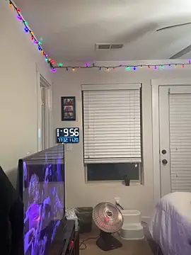 Snapshot of prplbunni chatting on 11/21/25, 02:54 prplbunni online show from 11/21/25, 02:54