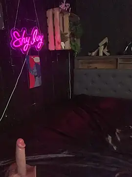 Shy-Ivy online show from 04/10/26, 09:08