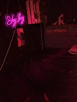 Shy-Ivy online show from 04/16/26, 08:09