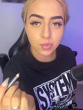 VeloraVyxen  online show from 11/18/25, 02:50