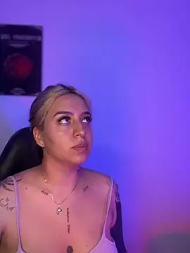 VeloraVyxen  online show from 11/22/25, 02:43