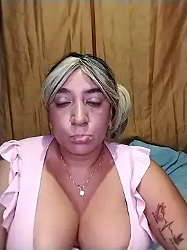 Snapshot of Fat_Dirty_Nasty chatting on 01/17/26, 03:22 Fat Dirty Nasty online show from 01/17/26, 03:22