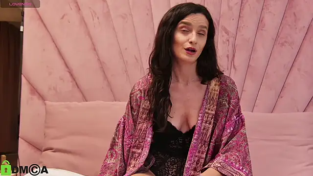 AnnaHarperX online show from 01/15/25, 05:47