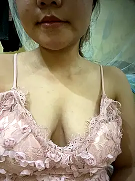 Snapshot of Sunset-yll chatting on 11/27/25, 03:58 Sunset-yll online show from 11/27/25, 03:58