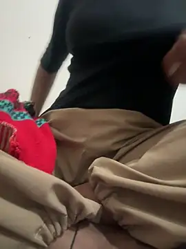 Snapshot of kabitaKumari1 chatting on 12/16/25, 06:57 kabitaKumari1 online show from 12/16/25, 06:57