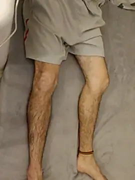 Snapshot of LariBodyMagic chatting on 11/21/25, 11:25 LariBodyMagic online show from 11/21/25, 11:25