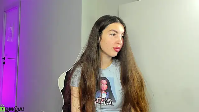 LiraRevery online show from 12/01/25, 02:49