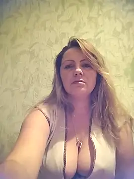 Anastasia22632 online show from 12/04/25, 09:23