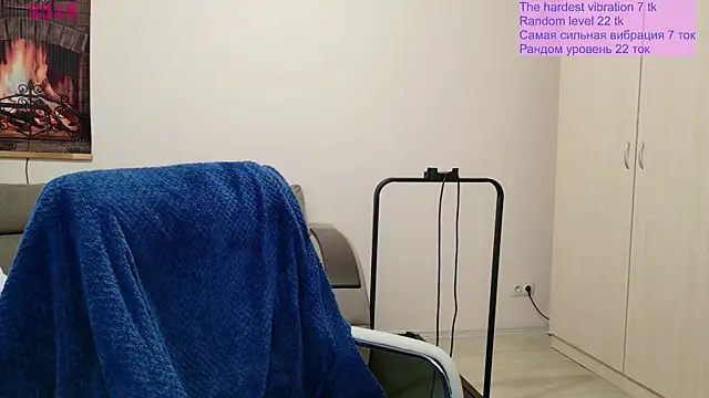 Snapshot of Foxy-lady chatting on 05/03/26, 12:33 Foxy-lady online show from 05/03/26, 12:33