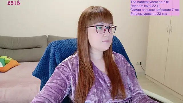 Snapshot of Foxy-lady chatting on 05/20/26, 06:47 Foxy-lady online show from 05/20/26, 06:47