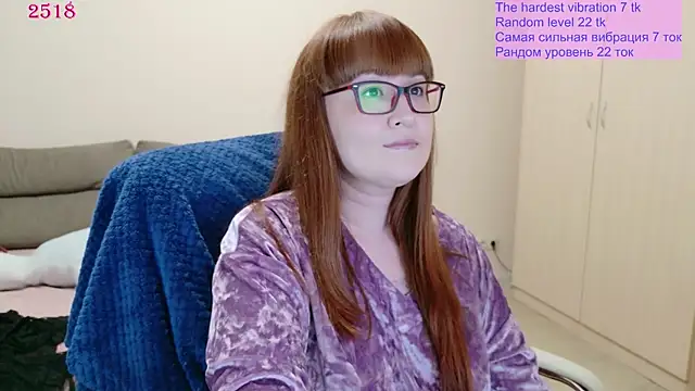 Snapshot of Foxy-lady chatting on 05/26/26, 06:59 Foxy-lady online show from 05/26/26, 06:59