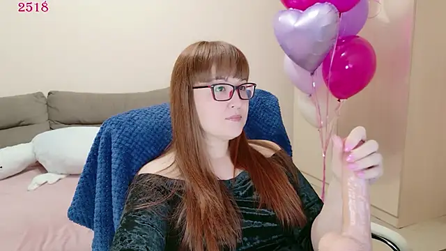 Snapshot of Foxy-lady chatting on 05/31/26, 02:24 Foxy-lady online show from 05/31/26, 02:24