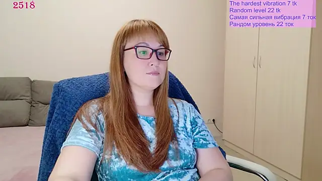 Snapshot of Foxy-lady chatting on 07/14/26, 05:07 Foxy-lady online show from 07/14/26, 05:07