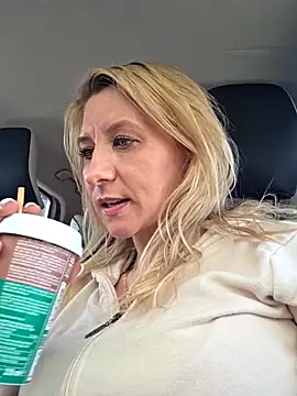 KaylinJan online show from 04/23/26, 12:29