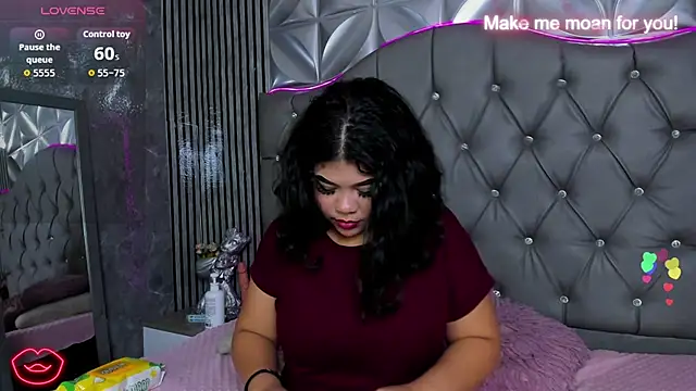 Snapshot of Amanda_Mooree chatting on 05/16/26, 04:09 Amanda Mooree online show from 05/16/26, 04:09