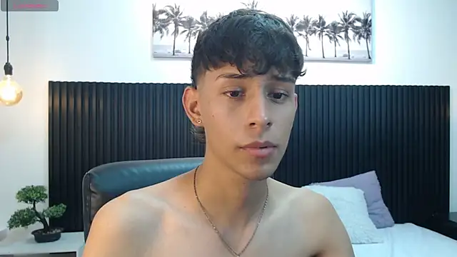 Snapshot of DraxBlade09 chatting on 11/20/25, 08:30 DraxBlade09 online show from 11/20/25, 08:30