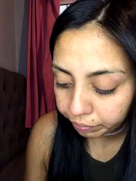 Snapshot of velvetcurvy chatting on 12/16/25, 06:13 velvetcurvy online show from 12/16/25, 06:13