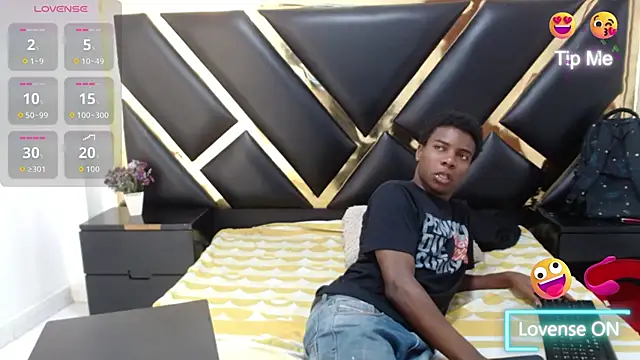 NoahJhonson69 online show from 03/11/26, 11:38