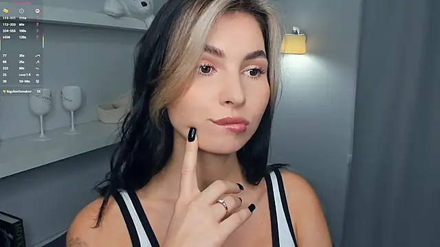 FeliciaKogen online show from 11/24/25, 07:30