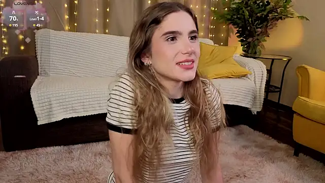 Snapshot of RozanneJordan chatting on 02/06/26, 05:16 RozanneJordan online show from 02/06/26, 05:16