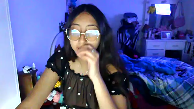 Nanylux online show from 11/20/25, 02:23