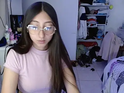 Nanylux online show from 12/01/25, 04:06