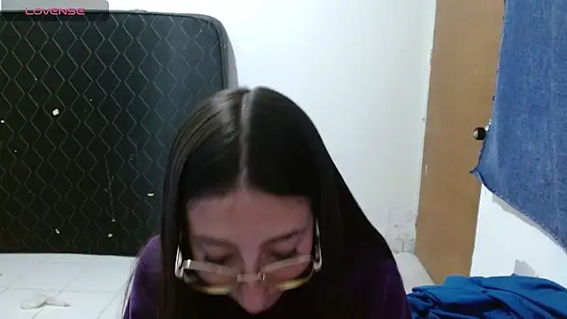 Nanylux online show from 04/13/26, 03:34