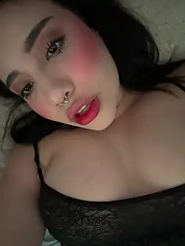 emy eviee online show from 04/27/26, 03:21