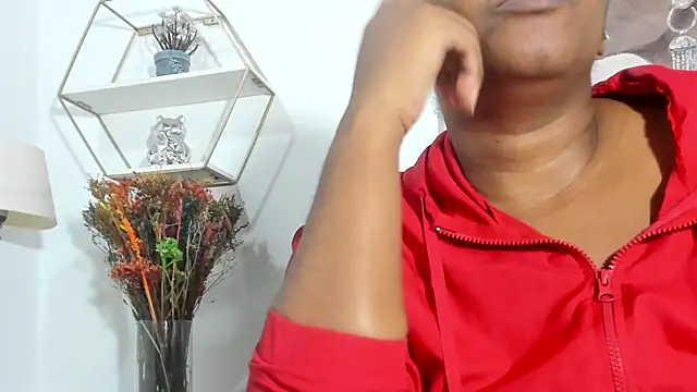 ebony cristal 1 online show from 11/21/25, 09:19