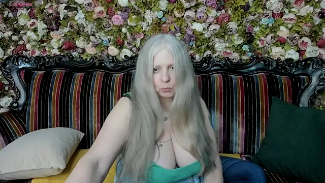 mariabelladonna online show from 06/10/26, 09:03