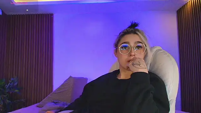 GabyRose9 online show from 02/25/26, 07:23