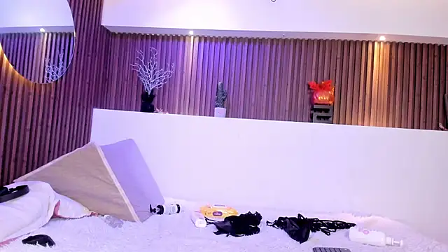 GabyRose9 online show from 04/21/26, 08:01