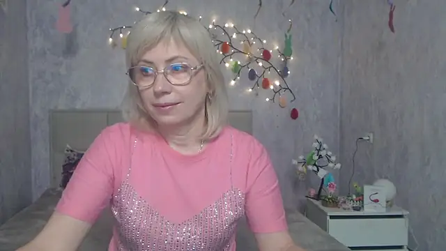 LaurenWishy online show from 04/06/26, 05:19