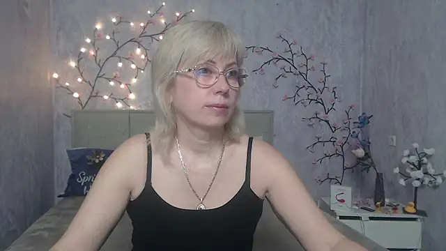 LaurenWishy online show from 04/23/26, 05:30