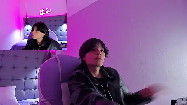 Sylasfrost online show from 11/23/25, 08:41