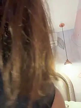 IsabelaStefano online show from 11/25/25, 03:06